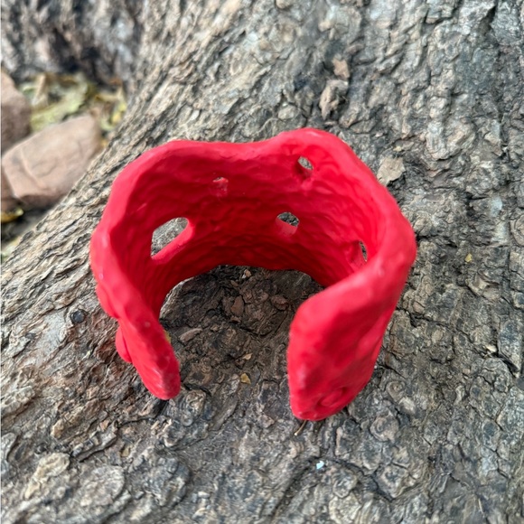 🌺Red Bracelet ❤️ Cuff💋 Holes 🌹Design - Picture 6 of 9